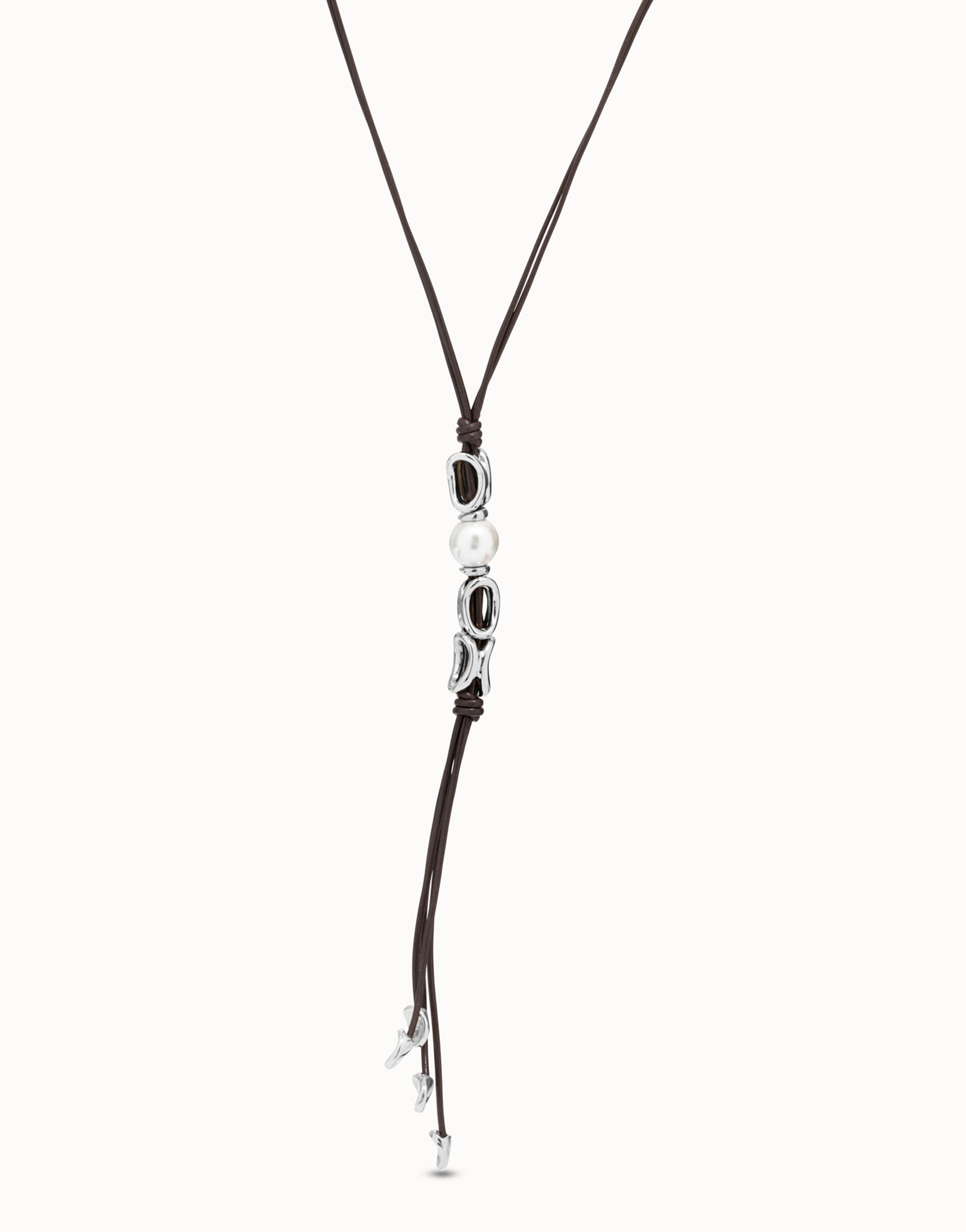 Collar con 4 tiras de cuero largo de látigo, perla central y eslabones ovalados de plata, Plateado, large image number null