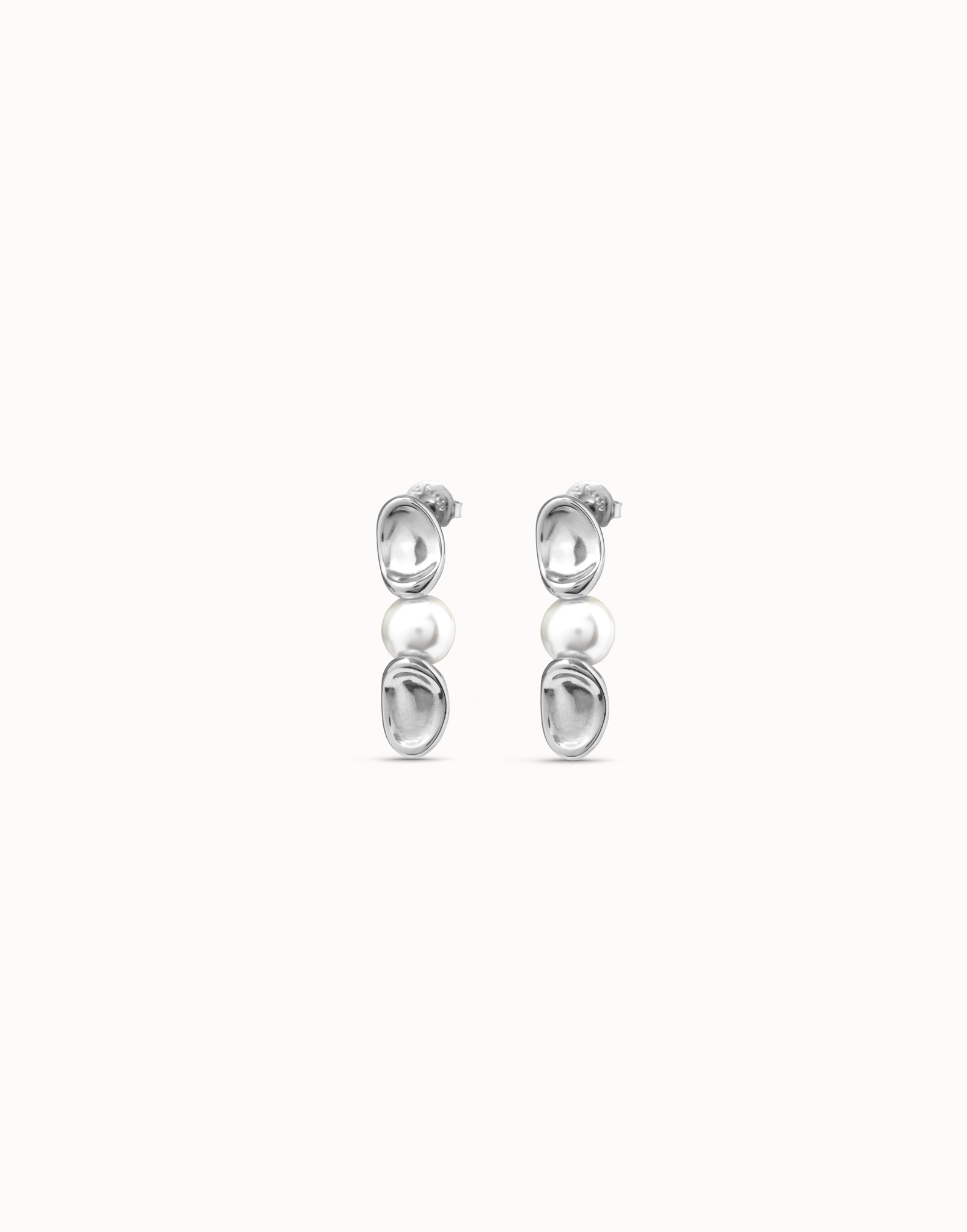 Boucles d’oreilles plaquées argent avec maillon ovale et perle centrale, Argent, large image number null