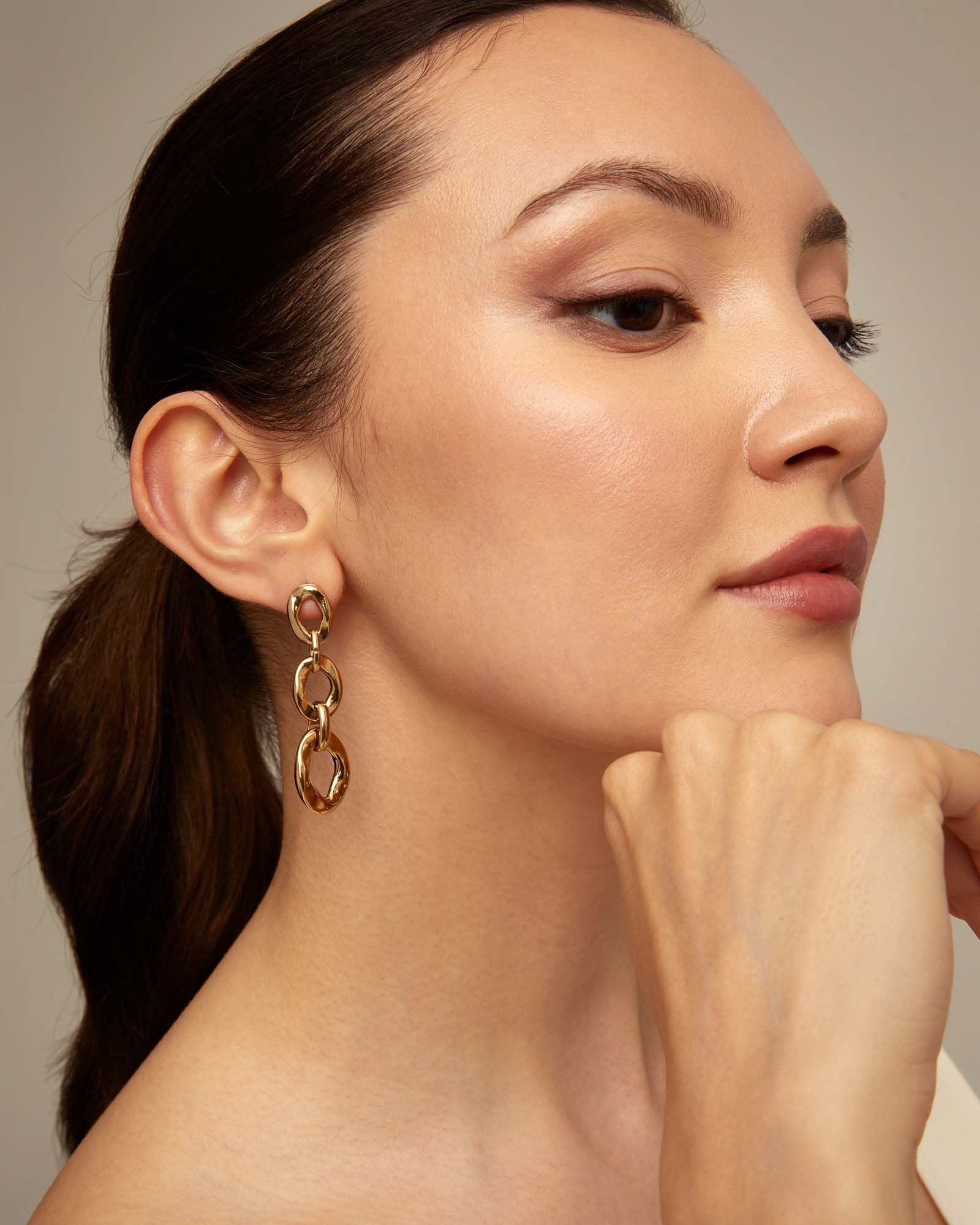 Drop earrings with 3 links