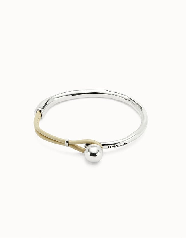 Pulsera semir&iacute;gida ba&ntilde;ada en plata de ley con cuero de color marfil