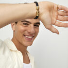 Lederarmband mit goldenem Verschluss