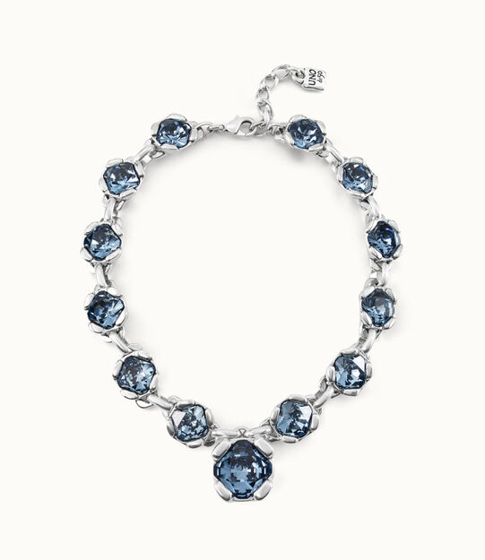 Necklace with 12 faceted blue crystals