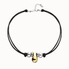 Collar de cuero con tres esferas ba&ntilde;adas en mix de plata y oro 18k