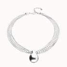 Short necklace with silver threads and large sphere