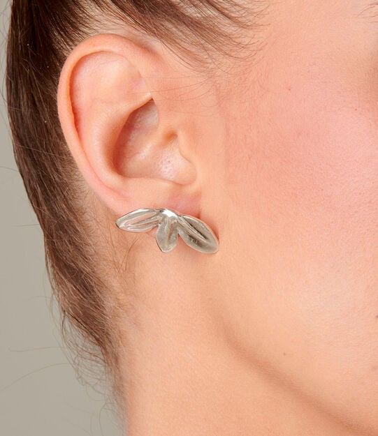 Leaf shaped stud earrings, Silver, large