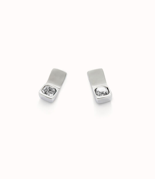 Pendientes bañados en plata de ley con forma rectangular y cristal blanco