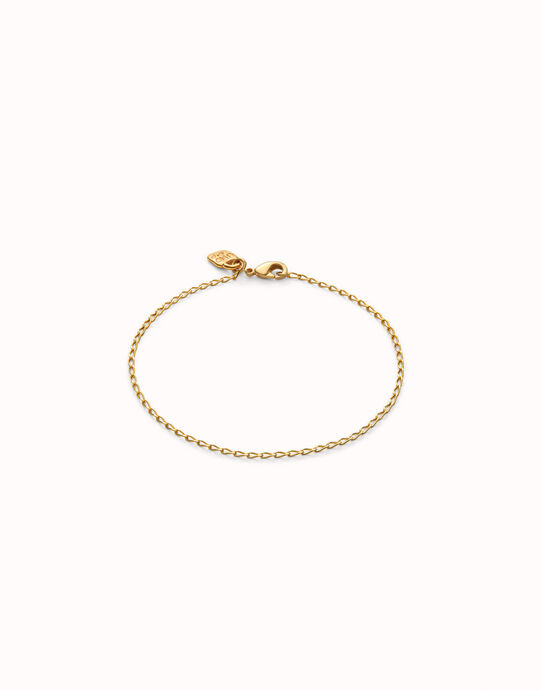 Oval link charm bracelet