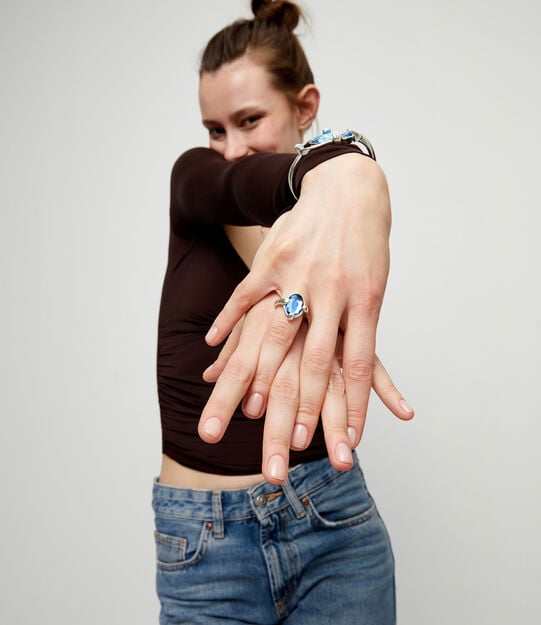 Ring with blue oval faceted crystal, Silver, large