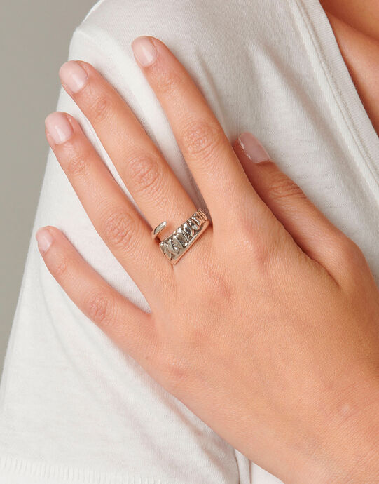 Anillo ba&ntilde;ado en plata de ley de ley con dise&ntilde;o curvo, Plateado, large