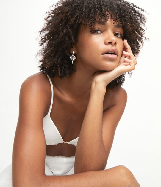 Manta ray-shaped drop earrings, Silver, large