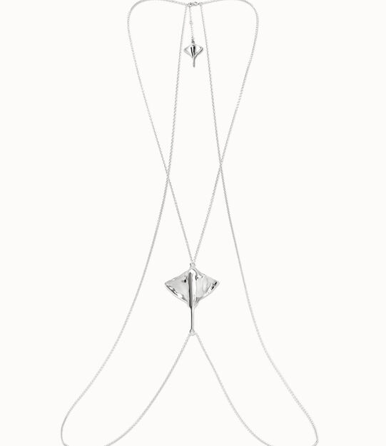Body chain with manta ray
