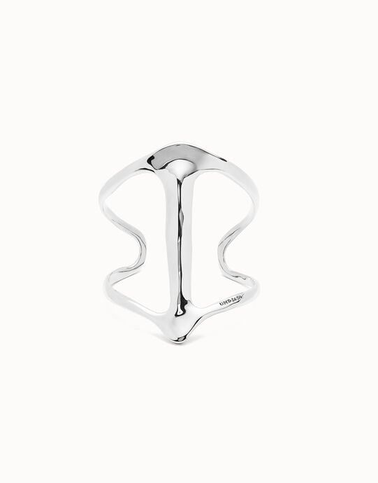 Cuff bracelet with manta ray structure