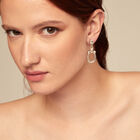 Drop earrings with medium sized link