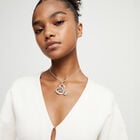Midsize chain pendant necklace with a large heart