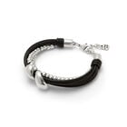 Pulsera combinada en cuero y cuentas ba&ntilde;adas en plata con dos gotas