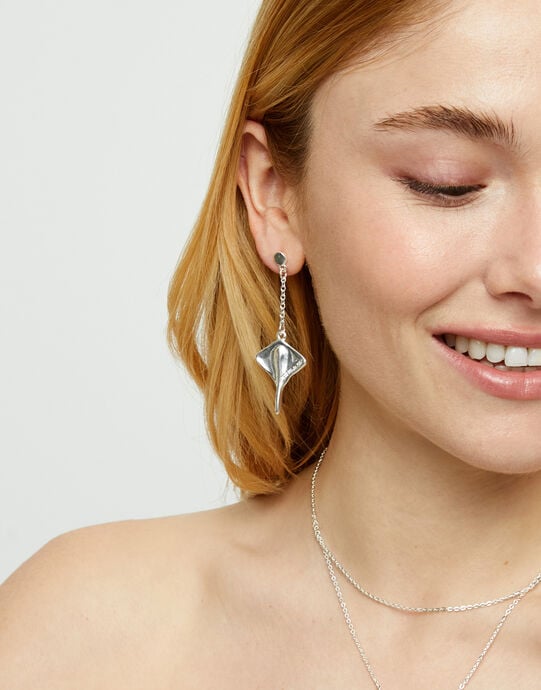 Manta ray-shaped drop earrings, Silver, large