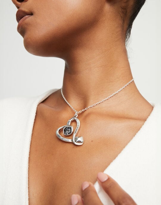 Midsize chain pendant necklace with a large heart, Silver, large