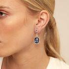 Drop earrings with crystal