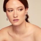 Link shape drop earrings