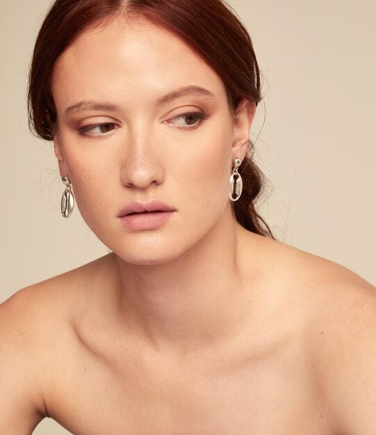 Pendientes ba&ntilde;ados en plata de ley con 1 eslab&oacute;n mediano, Plateado, large