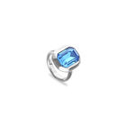 Rectangular ring with blue faceted crystal
