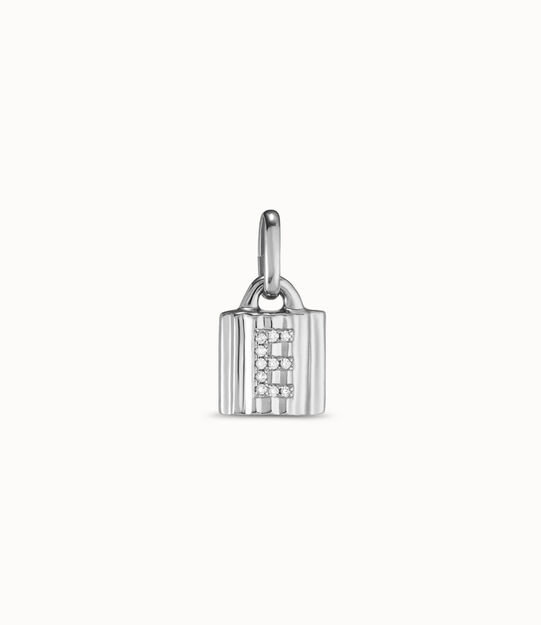Charm candado bañado en plata de ley con letra de topacios E