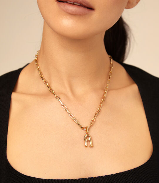 Charm ba&ntilde;ado en oro de 18k de letra A, Dorado, large