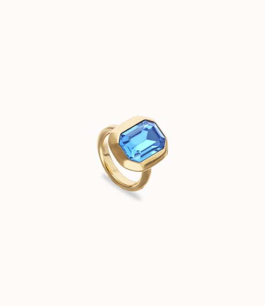 Anillo ba&ntilde;ado en oro rectangular y cristal facetado en color azul