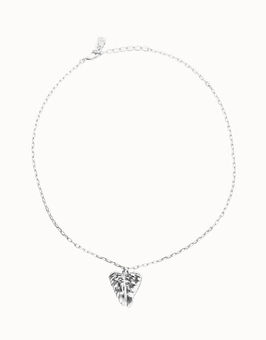 Short necklace with wing detail