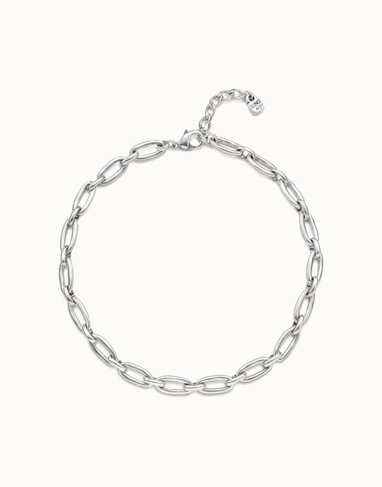 Short oval link chain necklace
