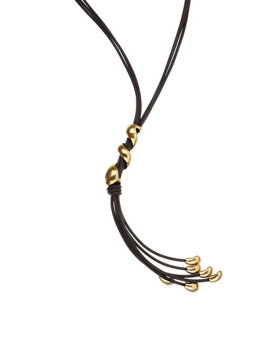 Collier long en cuir avec spirale dor&eacute;e
