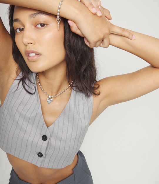 Collier de perles plaqu&eacute; argent sterling avec d&eacute;tail de c&oelig;ur, Argent, large