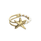 Bracelet with pearls and starfish