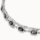 Short necklace with crystals