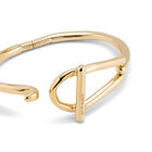 Bangle bracelet with medium sized link