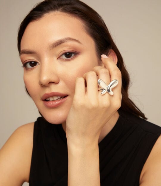 Ring with medium butterfly shape, Silver, large