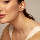 Pendientes ba&ntilde;ados en oro 18K con mariposa separable del aro