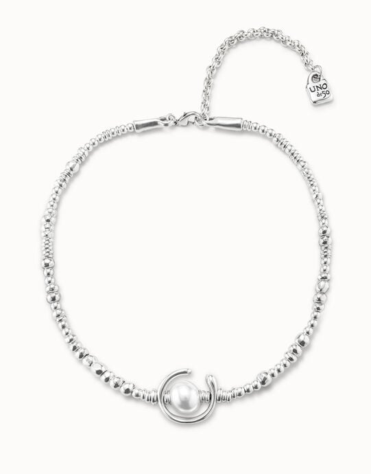 Short necklace with pearl