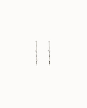 Long Sterling silver-plated earrings with the iconic UNOde50 nail
