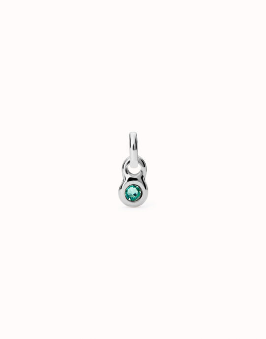 Charm ba&ntilde;ado en plata de ley con cristal verde.
