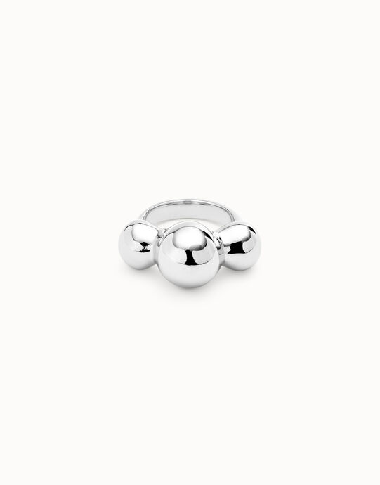 ring with three central beads