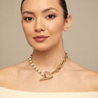 Short link chain necklace with pearls