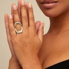 Ring with large central oval