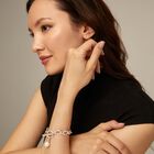 Large link chain bracelet with a pearl