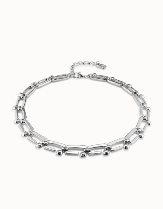 Short nail shaped link chain necklace