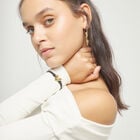 Black elastic thread bracelet with heart