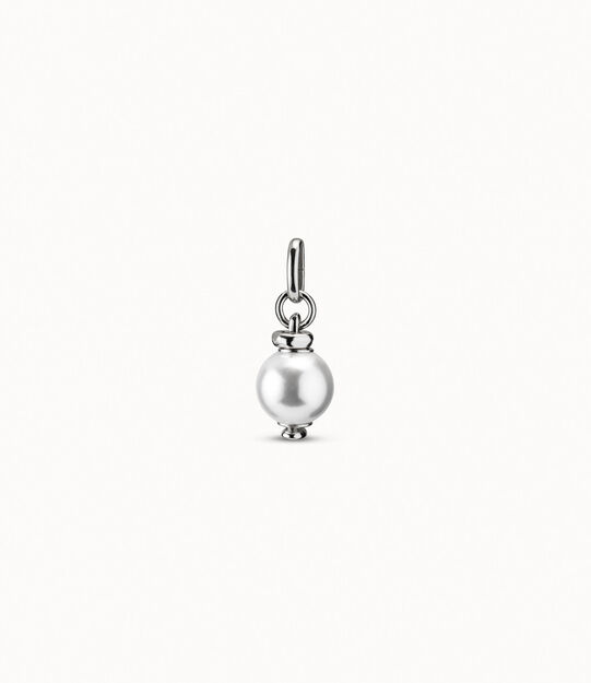 Charm bañado en plata de ley con perla blanca