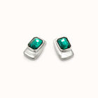 Pendientes con forma rectangular ba&ntilde;ados en plata de ley con cristal verde