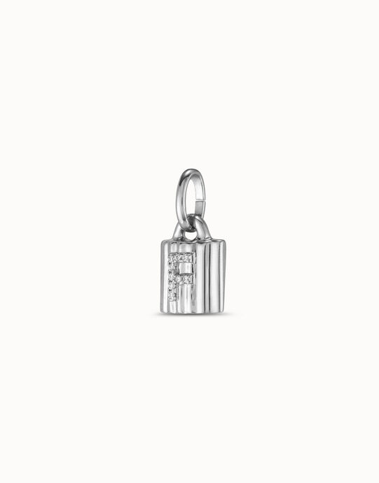 Charm candado ba&ntilde;ado en plata de ley con letra de topacios F, Plateado, large