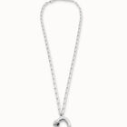 Colgante de plata de eslabones y coraz&oacute;n